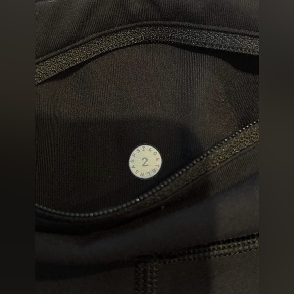 Lululemon Speed Up Tight Leggings - Picture 5 of 5